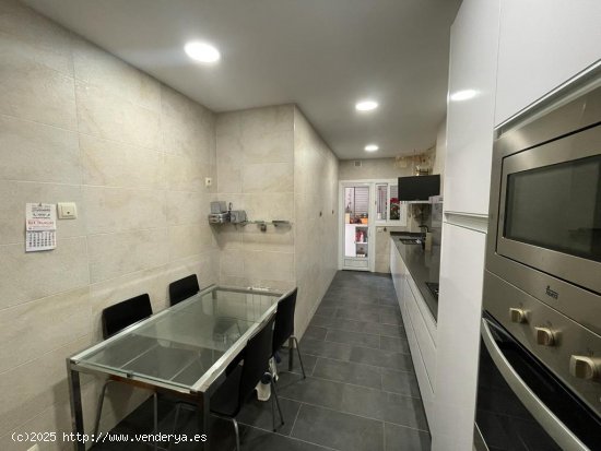 Piso en venta  en Hospitalet de Llobregat, l - Barcelona