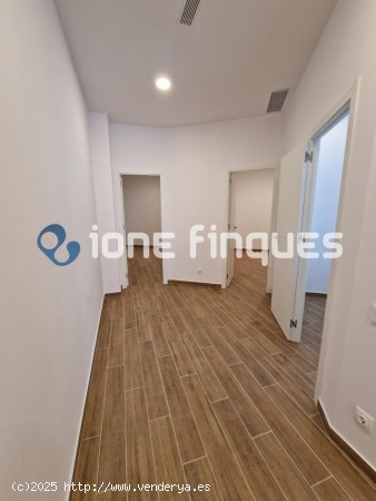 Local comercial en venta  en Montcada i Reixac - Barcelona