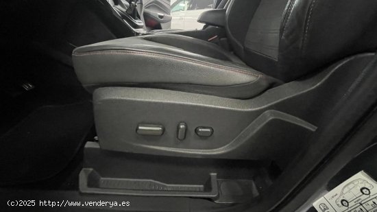 Ford Kuga 2.0 TDCi 110kW 4x2 A-S-S ST-Line - Utrera