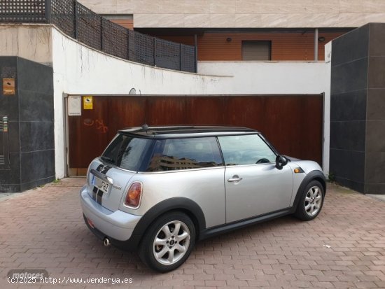 Mini Cooper R56 de 2006 con 102.000 Km por 6.999 EUR. en Madrid