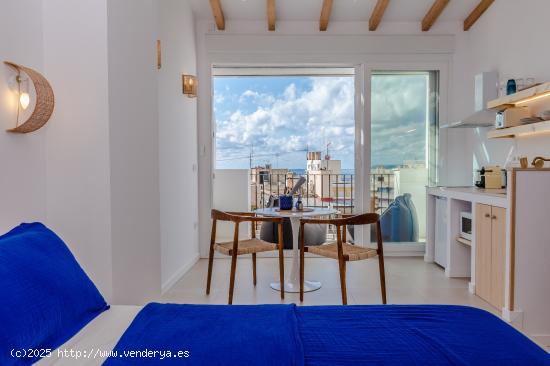 VENTA DOS APARTAMENTOS EN DUPLEX EN CASCO ANTIGUO - CON LICENCIA TURISTICA - ALICANTE