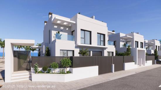 Villas de Lujo en Primera Línea de Playa con Piscina Privada - MURCIA