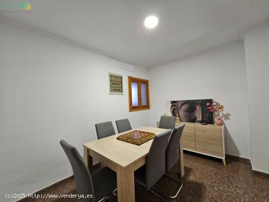 SE VENDE PRIMER PISO EN EL BARRIO LA GARROBA - NOVELDA (ALICANTE) - ALICANTE