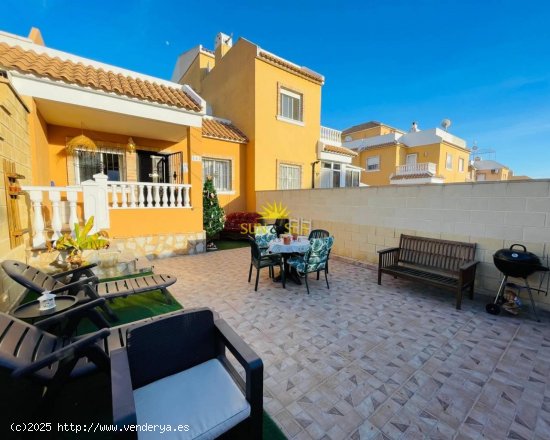 Villa en alquiler en Ciudad Quesada (Alicante)