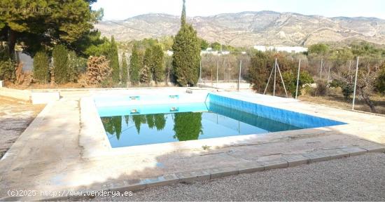 Se Vende en Crevillent - ALICANTE