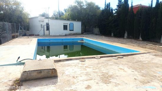 Se Vende en Crevillent - ALICANTE