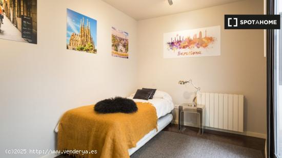 Apartamento de 3 dormitorios en alquiler en Barcelona - BARCELONA