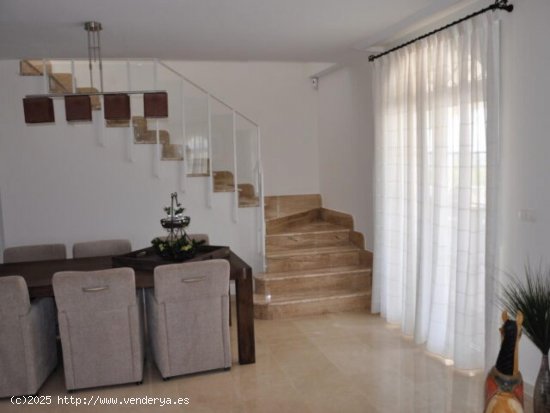 Villa en venta en Pinoso (Alicante)