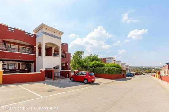 Villa en venta en Torrevieja (Alicante)