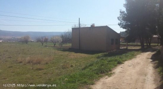 Parcela en venta en Ayora (Valencia)