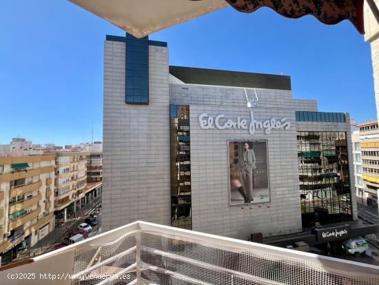  Vivienda en Pintor Aparacio frente Corte Ingles - ALICANTE 