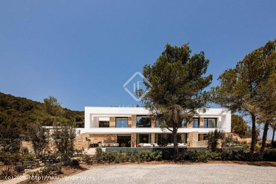 Casa en venta a estrenar en Santa Eulalia del Río (Baleares)