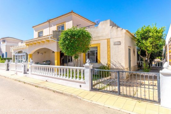  Casa en venta en Orihuela (Alicante) 