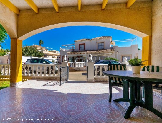 Casa en venta en Orihuela (Alicante)