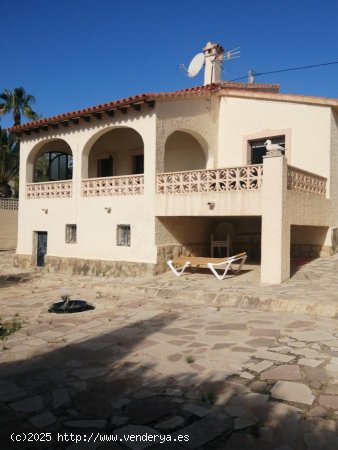 Villa en venta en Calpe (Alicante)