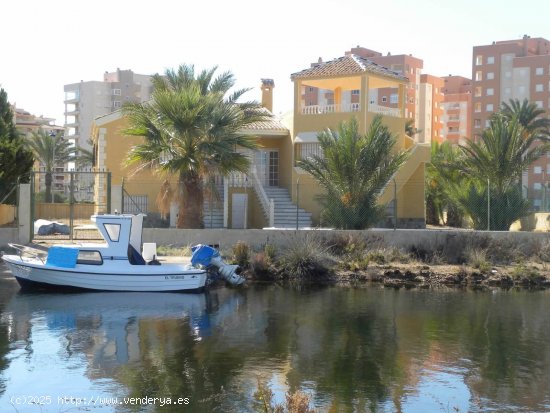 Villa en venta a estrenar en La Manga del Mar Menor (Murcia)