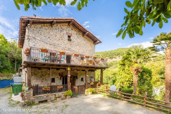 Casa en venta en Anue (Navarra)