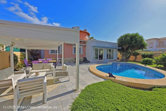 Villa en venta en El Verger (Alicante)