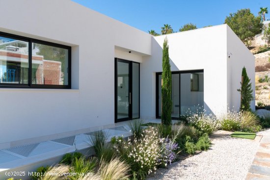 Villa en venta a estrenar en Orihuela (Alicante)