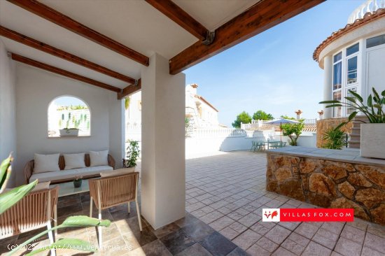  Villa en venta en San Miguel de Salinas (Alicante) 