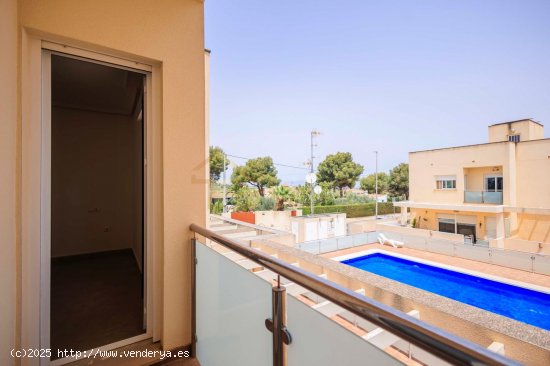 Casa en venta en Los Montesinos (Alicante)