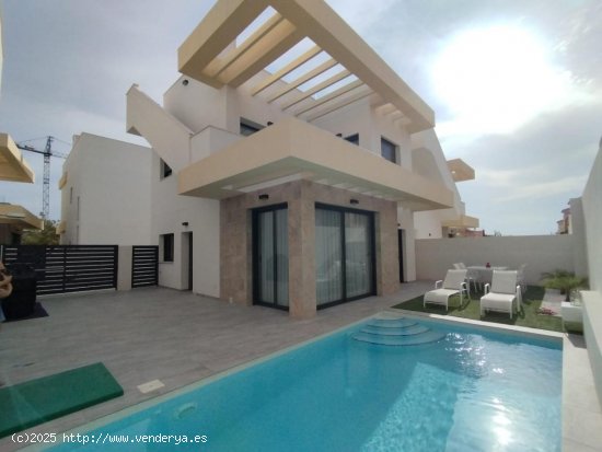  Villa en venta en Los Montesinos (Alicante) 