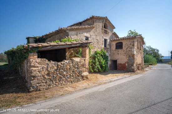 Villa en venta en Aiguaviva (Girona)