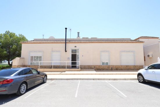 Edificio en venta en San Miguel de Salinas (Alicante)