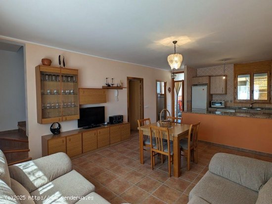 Casa en venta en La Ginebrosa (Teruel)