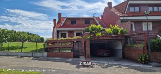  Casa en venta en Luanco (Asturias) 