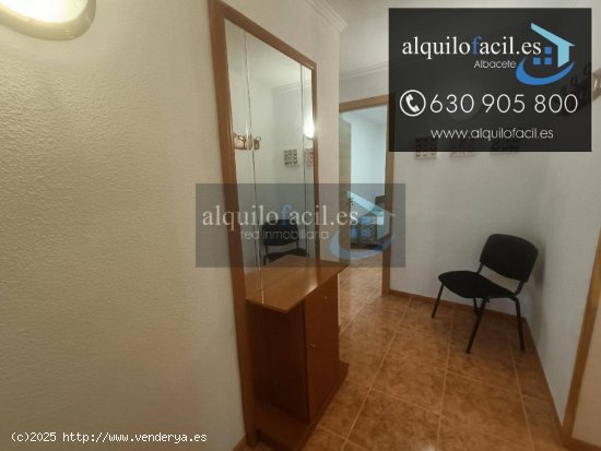 SE ALQUILA 8 HABITACIONES A ESTUDIANTES EN C/ DOCTOR FERRÁN POR 300€ TODO INCLUIDO