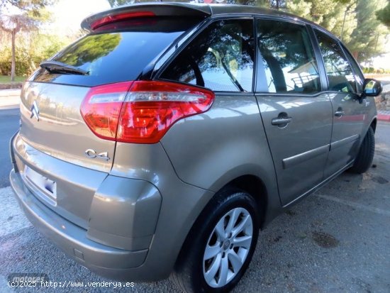 Citroen C4 Picasso 1.6 HDI EXCLUSIVE-KLIMATIZADOR-LLANTAS-CD-PERFE de 2010 con 287.000 Km por 3.700 