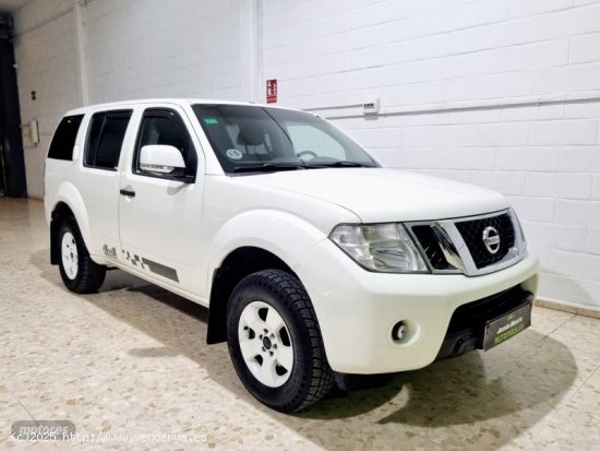  Nissan Pathfinder Se de 2010 con 180.000 Km por 12.000 EUR. en Sevilla 