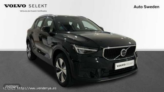 Volvo XC40 2.0 B3 CORE AUTO 5P de 2024 con 24.804 Km por 35.400 EUR. en Valencia