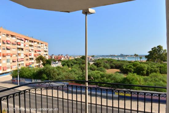  REF.- 68 – Apartamento a tan solo 100 metros de la playa del Acequión – Torrevieja - ALICANTE 