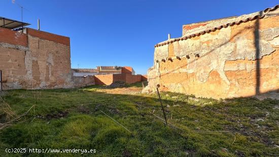 Se Vende en Santa Cruz de la Zarza - TOLEDO