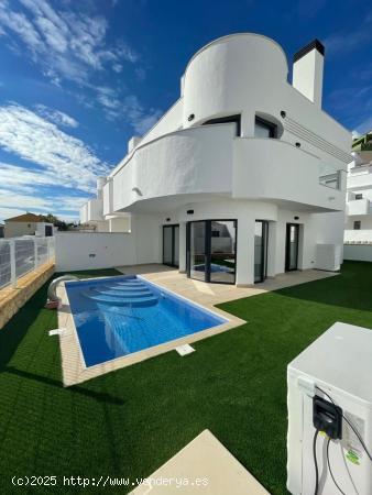  ALQUILER DEL CHALET EN TERRA MARINA, FINESTRAT  - ALICANTE 