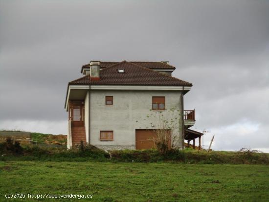 CASA  CHALET A ESTRENAR CERCA DE LA CASA DE FERNANDO ALONSO EN OVIEDO - ASTURIAS