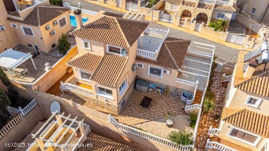 Villa en venta en San Miguel de Salinas (Alicante)