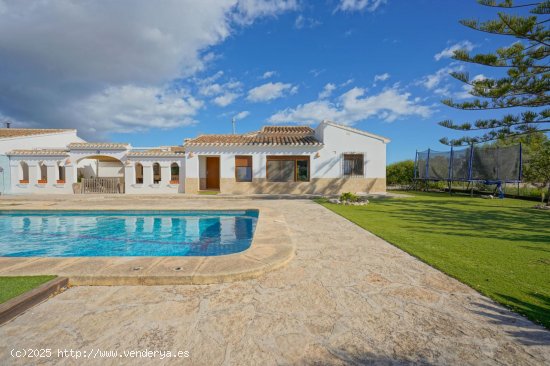 Finca en venta en Jávea (Alicante)