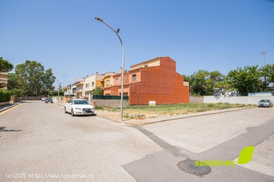 Parcela en venta en Peralada (Girona)