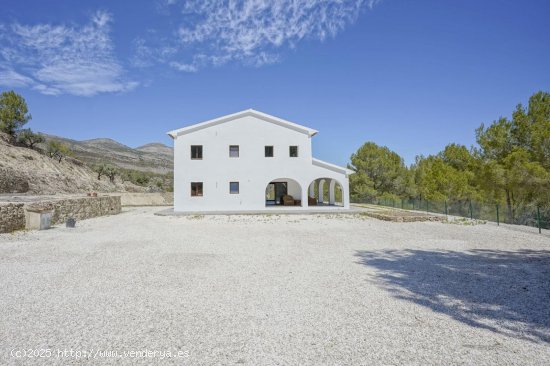 Finca en venta en Benissa (Alicante)