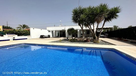 Villa en venta en Aspe (Alicante)