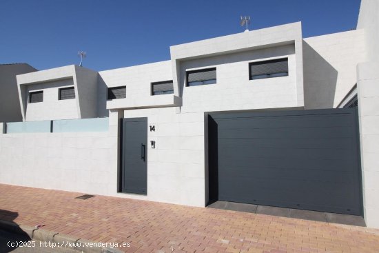 Villa en venta en San Pedro del Pinatar (Murcia)