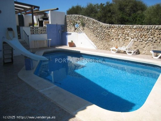 Chalet en venta en Es Castell (Baleares)