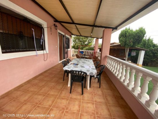 Finca en venta en Los Montesinos (Alicante)