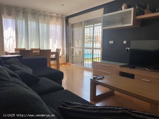 Chalet en venta en Torrevieja (Alicante)