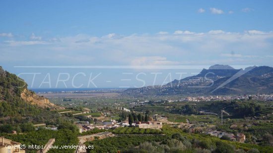 Villa en venta en Adsubia (Alicante)