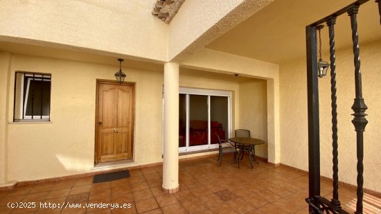 Chalet en venta en Benimeli (Alicante)