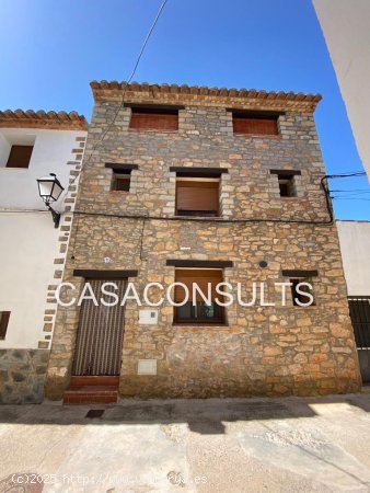  Casa en venta en Cortes de Arenoso (Castellón) 